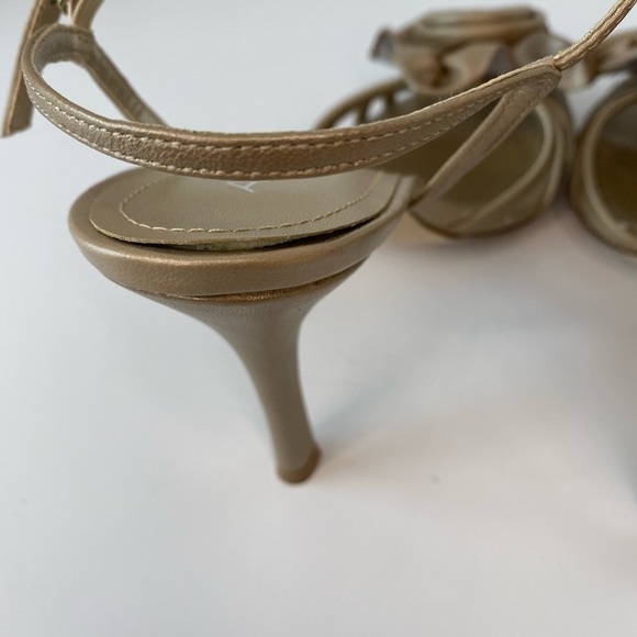 Aldo  Light Bronze Flower Heels - Picture 6 of 12